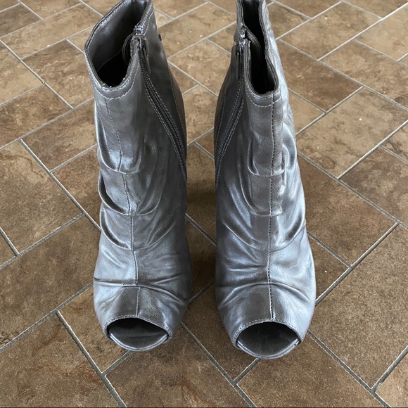 NWOT MIA Booties - Picture 3 of 5